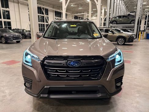 Used 2023 Subaru Forester Limited image 8