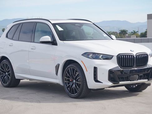 New 2026 BMW X5 xDrive40i w/ M Sport Package image 3