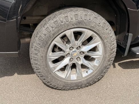 Used 2019 Chevrolet Silverado 1500 LTZ w/ LTZ Premium Package AWD/4WD image 10