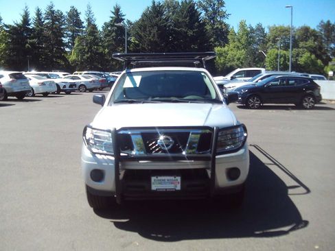 Used 2020 Nissan Frontier SV AWD/4WD image 8