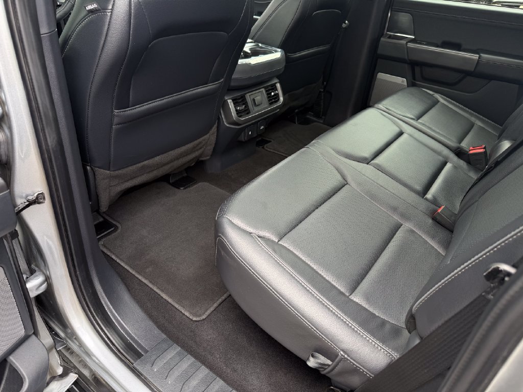Used 2024 Ford F150 Lariat w/ Tow/Haul Package AWD/4WD image 38