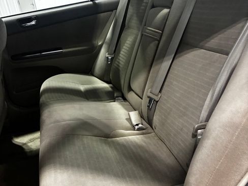 Used 2005 Toyota Camry LE FWD image 23