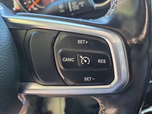 Used 2020 Jeep Gladiator Overland w/ Popular Equipment Package AWD/4WD image 35