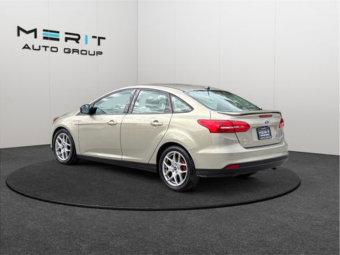 Used 2015 Ford Focus SE w/ Equipment Group 201A image 7