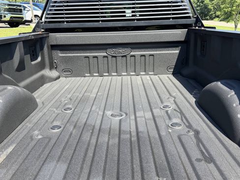 Used 2025 Ford F350 Lariat w/ Lariat Ultimate Package AWD/4WD image 11