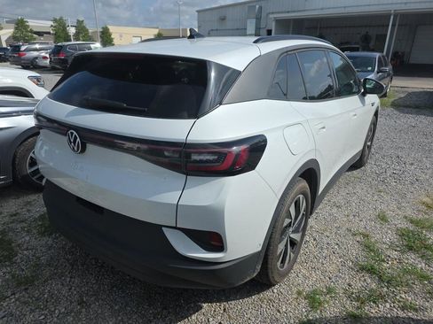 Used 2025 Volkswagen ID.4 Pro RWD image 3