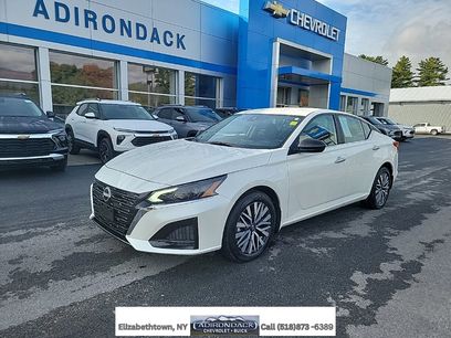 Used 2024 Nissan Altima 2.5 SV