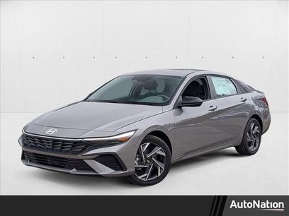 New 2025 Hyundai Elantra SEL