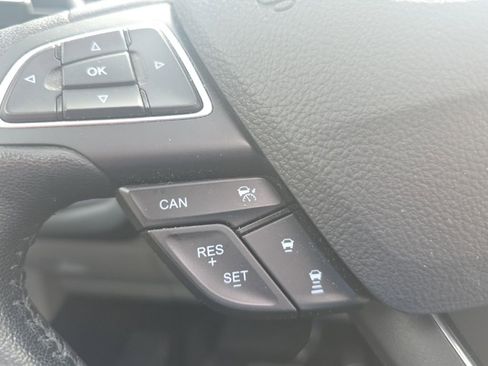 Used 2019 Ford Escape Titanium image 45