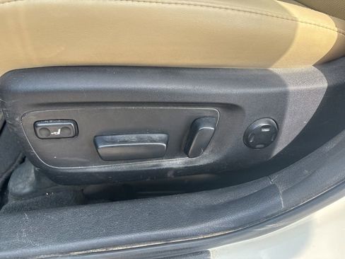 Used 2013 Toyota Avalon Limited FWD image 14