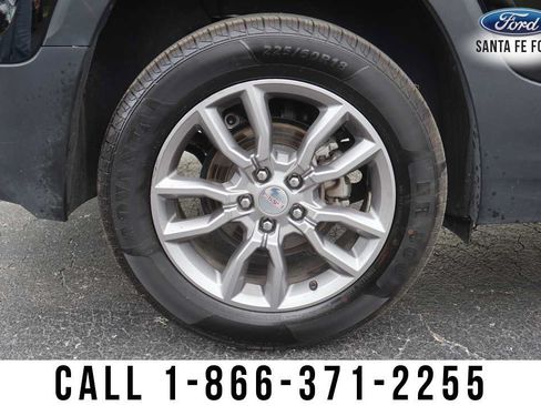 Used 2024 GMC Terrain SLT AWD/4WD image 10