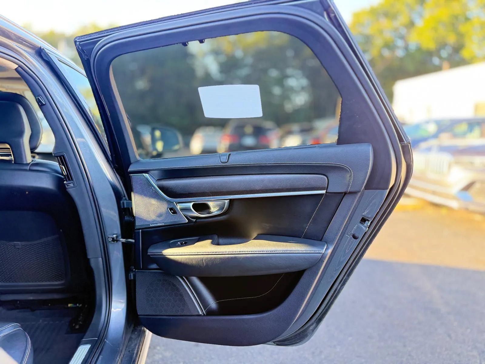Used 2018 Volvo V90 T6 Cross Country w/ Convenience Package AWD/4WD image 31