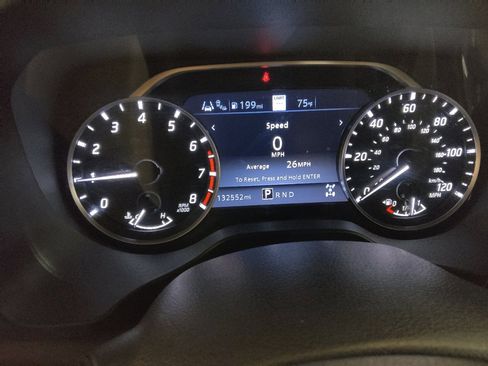 Used 2021 Nissan Titan Platinum Reserve w/ Moonroof Package image 23