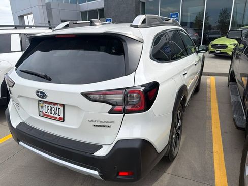 Used 2023 Subaru Outback Touring w/ Popular Package #2 AWD/4WD image 8