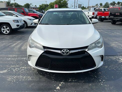 Used 2017 Toyota Camry XLE image 8