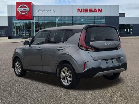 Used 2025 Kia Soul LX w/ LX Technology Package FWD image 5