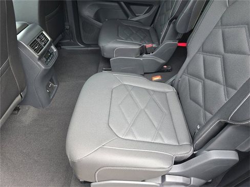 New 2026 Volkswagen Atlas SE image 15