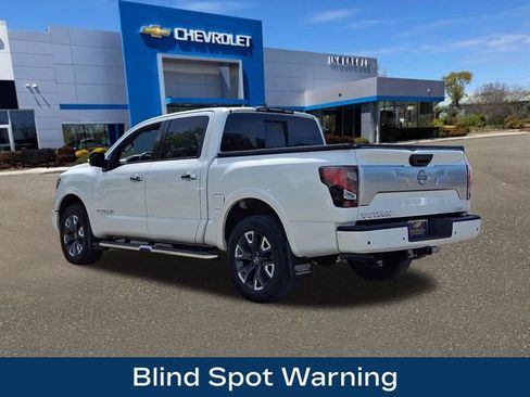 Used 2023 Nissan Titan Platinum Reserve w/ Moonroof Package AWD/4WD image 25