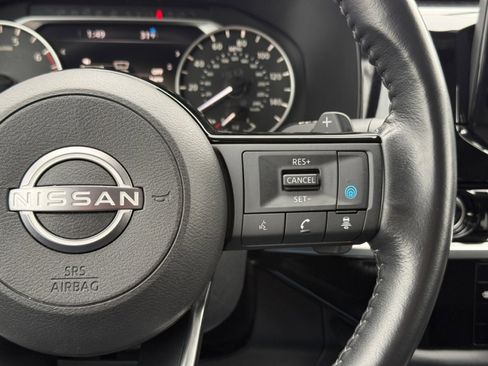 Used 2022 Nissan Pathfinder SL image 28