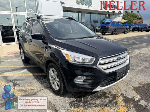 Used 2018 Ford Escape SE w/ SE SYNC Package FWD image 1