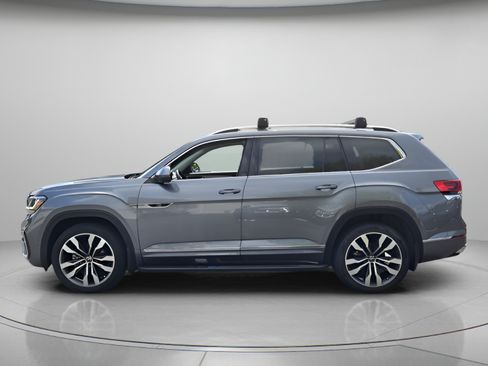 Certified 2023 Volkswagen Atlas SEL Premium AWD/4WD image 2