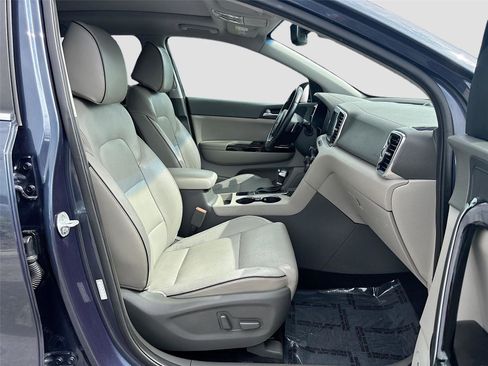 Used 2017 Kia Sportage SX image 32