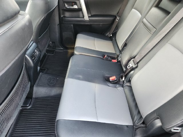 Used 2024 Toyota 4Runner SR5 Premium w/ Moonroof Package AWD/4WD image 27