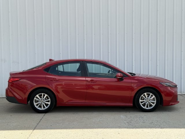 Used 2025 Toyota Camry LE FWD image 3