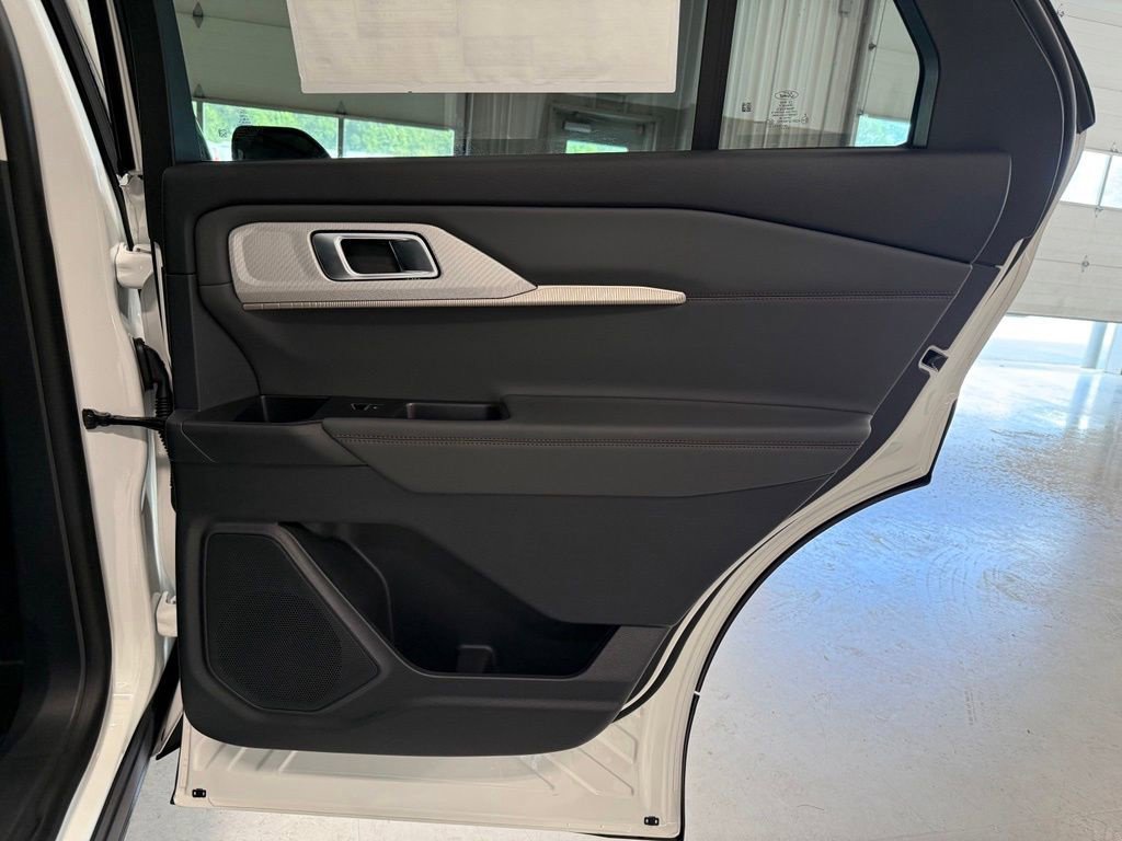 New 2026 Ford Explorer Active w/ Active Comfort Package AWD/4WD image 32