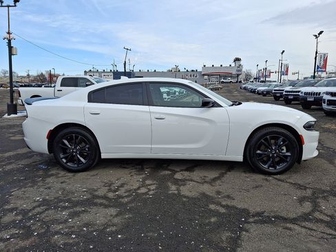 Used 2023 Dodge Charger SXT w/ Blacktop Package image 7