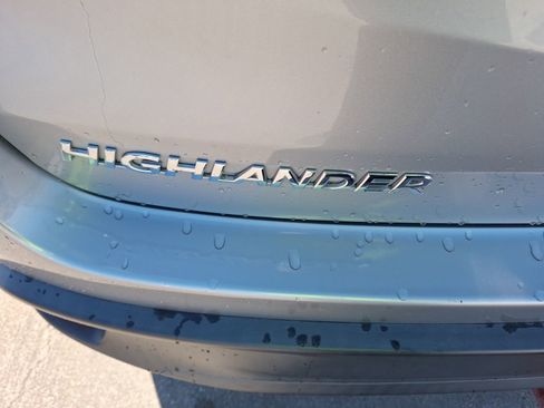 Used 2015 Toyota Highlander XLE image 13