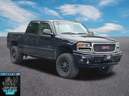 Used 2006 GMC Sierra 1500 Denali w/ Onstar Plus Package AWD/4WD image 3