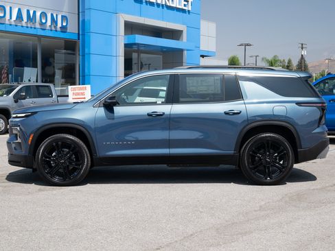 New 2026 Chevrolet Traverse LT w/ Driver Confidence Package image 7