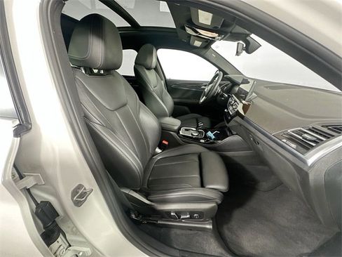 Used 2024 BMW X4 xDrive30i image 29