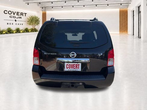 Used 2012 Nissan Pathfinder LE RWD image 10