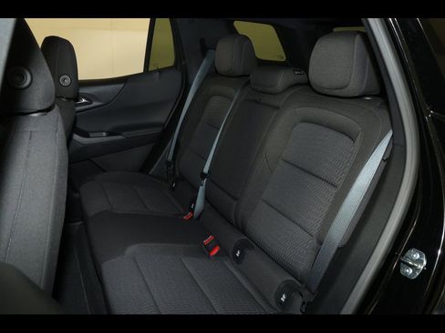 New 2026 Chevrolet Equinox LT AWD/4WD image 24