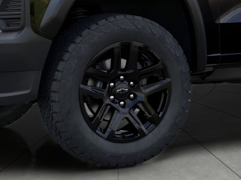 New 2025 Chevrolet Colorado Trail Boss w/ Midnight Edition image 9