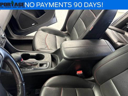 Used 2022 Chevrolet Equinox RS w/ RS Leather Package AWD/4WD image 19