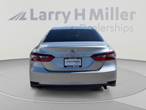Used 2023 Toyota Camry LE FWD image 4