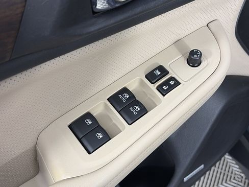 Used 2015 Subaru Outback 3.6R Limited w/ Popular Package #4 image 24