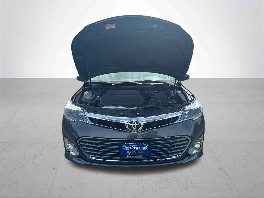 Used 2015 Toyota Avalon Limited FWD image 4