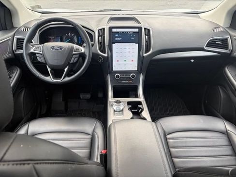 Used 2023 Ford Edge SEL w/ Convenience Package AWD/4WD image 3