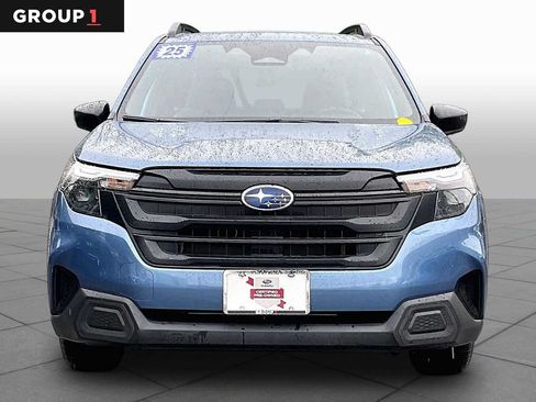 Used 2025 Subaru Forester AWD/4WD image 4