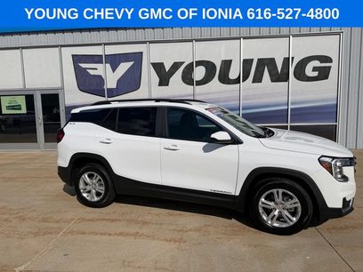 Used 2022 GMC Terrain SLE w/ Driver Convenience Package
