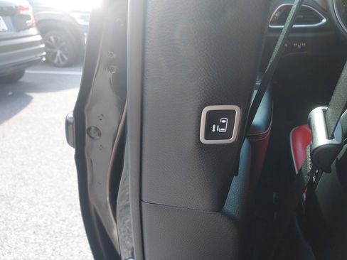 Used 2020 Chrysler Pacifica Limited w/ Quick Oder Package 2EV RED-S image 20