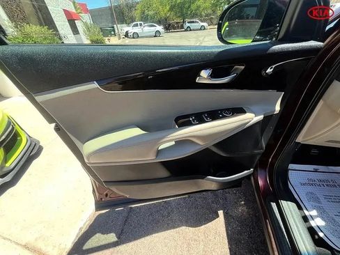 Used 2019 Kia Sorento FWD V6 image 10