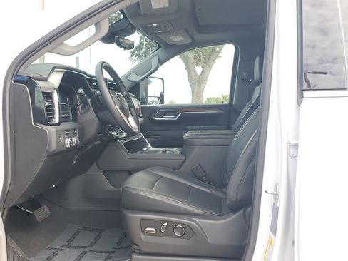 Used 2024 GMC Sierra 2500 Denali w/ Denali Reserve Package image 21