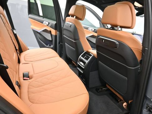 New 2026 BMW X5 xDrive40i AWD/4WD image 19
