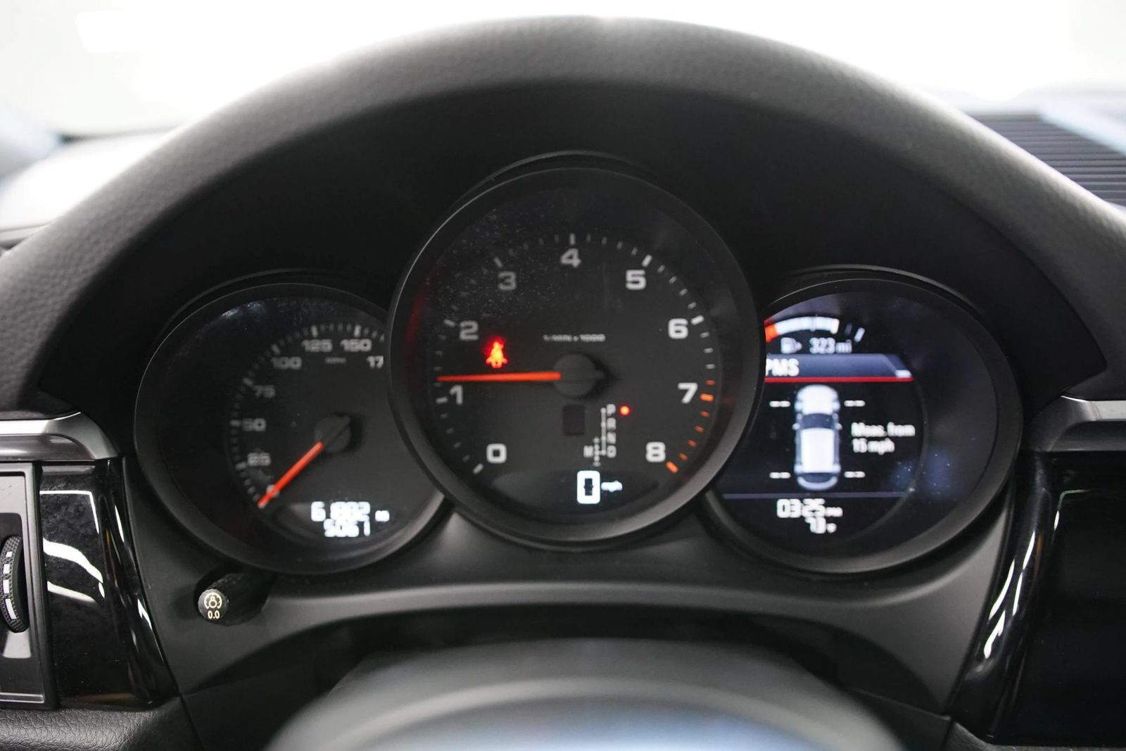 Used 2019 Porsche Macan AWD/4WD image 30