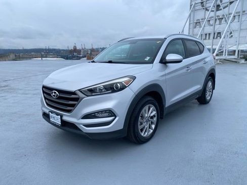 Used 2016 Hyundai Tucson SE w/ Option Group 02 image 4